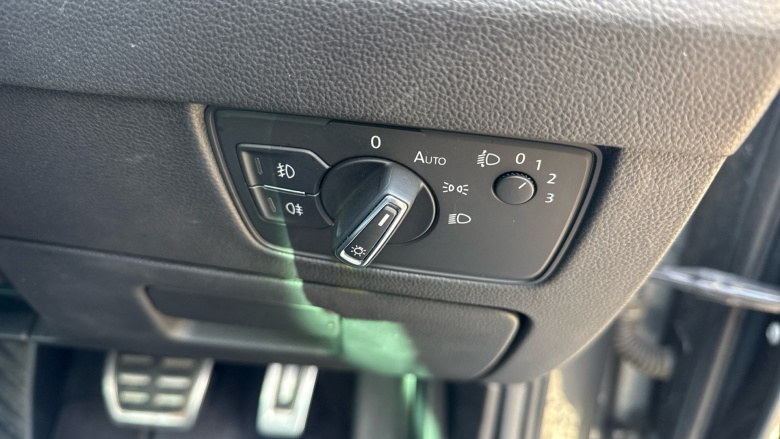 Volkswagen Passat 2.0 TDI R-Line 5dr DSG [Panoramic Roof] Diesel Estate